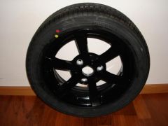 Cerchi Neri Lucidi con Yokohama A-drive 